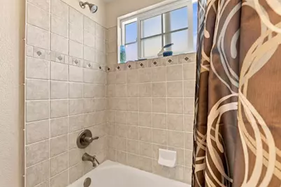 1701 Mantelli Dr, Gilroy, CA 95020 - Photo 29