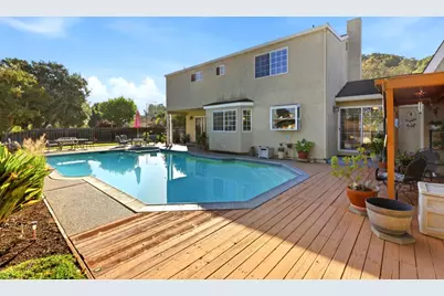 1701 Mantelli Dr, Gilroy, CA 95020 - Photo 35