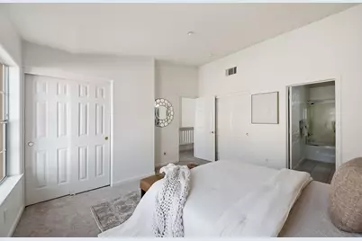 105 Sydney Ln, Redwood City, CA 94063 - Photo 23