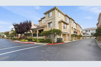 105 Sydney Ln, Redwood City, CA 94063 - Photo 3