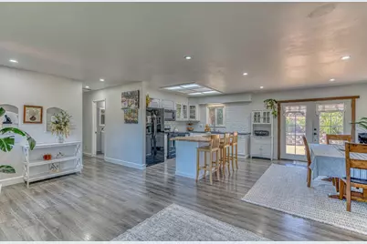 15815 Verde Dr, Salinas, CA 93907 - Photo 9