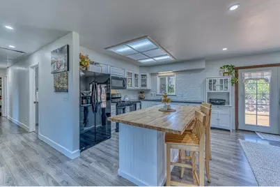 15815 Verde Dr, Salinas, CA 93907 - Photo 13