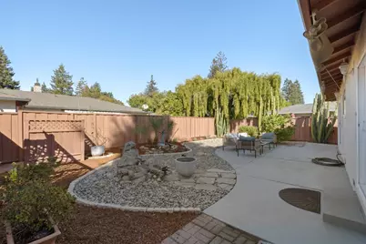704 Borello Way, Mountain View, CA 94041 - Photo 17