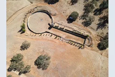 20392 Panoche Rd, Paicines, CA 95043 - Photo 45