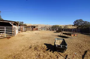 20392 Panoche Rd, Paicines, CA 95043 - Photo 33