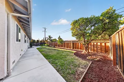 2729 Los Altos Dr, San Jose, CA 95121 - Photo 49