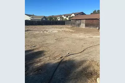 334 Oak Ave, Greenfield, CA 93927 - Photo 9