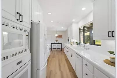 21905 Meadowview Ln, Cupertino, CA 95014 - Photo 11