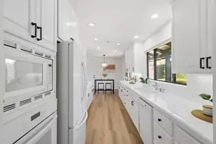 21905 Meadowview Ln, Cupertino, CA 95014 - Photo 11