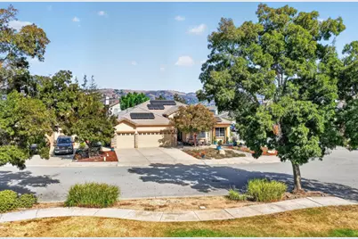 17205 Rosemary Cir, Morgan Hill, CA 95037 - Photo 13