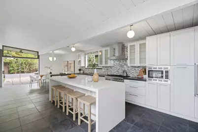 2418 Fairglen Dr, San Jose, CA 95125 - Photo 17