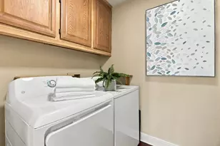 794 Lakeshore Dr., Redwood City, CA 94065 - Photo 27