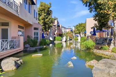 794 Lakeshore Dr, Redwood City, CA 94065 - Photo 35