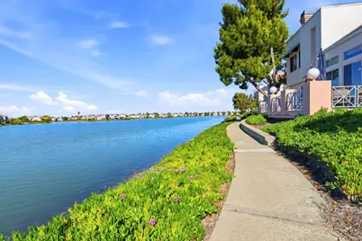 794 Lakeshore Dr, Redwood City, CA 94065 - Photo 37
