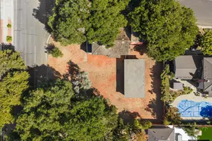 1390 Marinovich Way, Los Altos, CA 94024 - Photo 15
