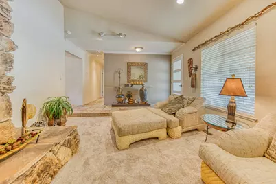 17814 Gail Ct, Salinas, CA 93907 - Photo 15