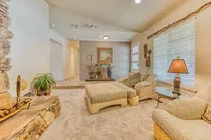 17814 Gail Ct, Salinas, CA 93907 - Photo 15