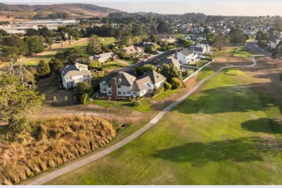2170 Bayhill Ct, Half Moon Bay, CA 94019 - Photo 3