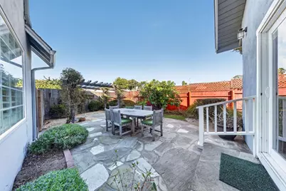 1074 Lorenzo Ct, Seaside, CA 93955 - Photo 23