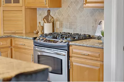 1074 Lorenzo Ct, Seaside, CA 93955 - Photo 21