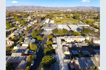 2390 Avenida De Guadalupe, Santa Clara, CA 95054 - Photo 43