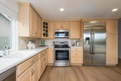 27 Condon Ct, San Mateo, CA 94403 - Photo 7