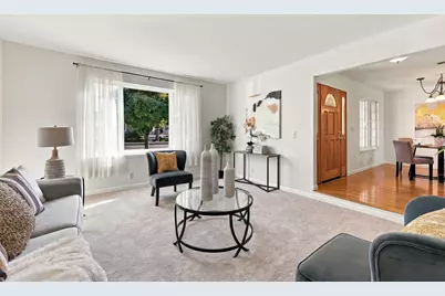1211 Greenmoor Dr, San Jose, CA 95118 - Photo 13