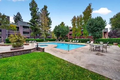 1227 Yarwood Ct, San Jose, CA 95128 - Photo 37