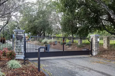 730 Morningside Rd, Los Altos, CA 94022 - Photo 37