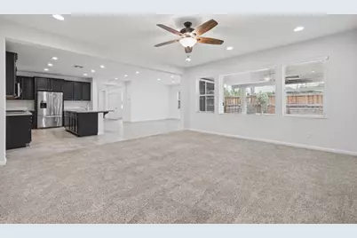 2341 Ellis Town Dr, Tracy, CA 95377 - Photo 15