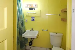 1164 Ocean Ave, Oakland, CA 94608 - Photo 7