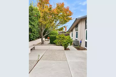 1207 Robbia Dr, Sunnyvale, CA 94087 - Photo 13