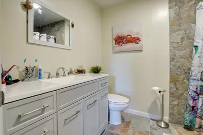307 Mansfield Rd, Hollister, CA 95023 - Photo 13