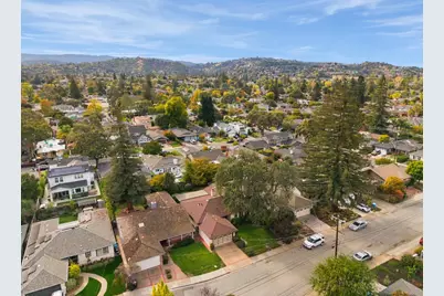 1550 Gover Ln, San Carlos, CA 94070 - Photo 33
