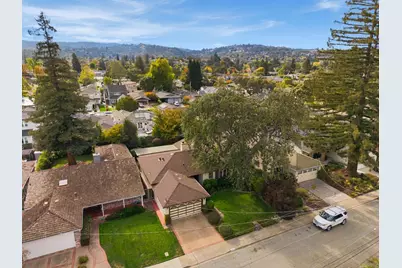1550 Gover Ln, San Carlos, CA 94070 - Photo 29
