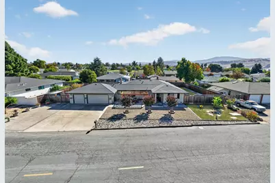 681 Ridgemark Dr, Hollister, CA 95023 - Photo 1