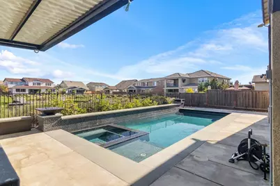 17586 Graceada Ln, Lathrop, CA 95330 - Photo 41