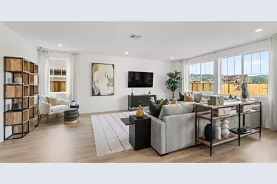 112 Golden Gate Ln, Vacaville, CA 95687 - Photo 9