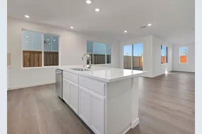 5737 Pathway Dr, Fairfield, CA 94533 - Photo 13