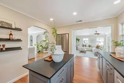 2002 Coastland Ave, San Jose, CA 95125 - Photo 9