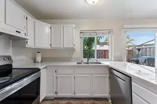 445 Velasco Dr, San Jose, CA 95123 - Photo 5