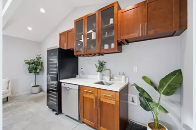1005 Hall St, San Carlos, CA 94070 - Photo 23