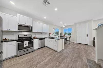 1180 Julia Cir, Hollister, CA 95023 - Photo 7