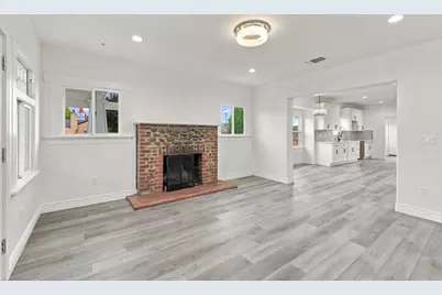 805 5th St, Hollister, CA 95023 - Photo 9