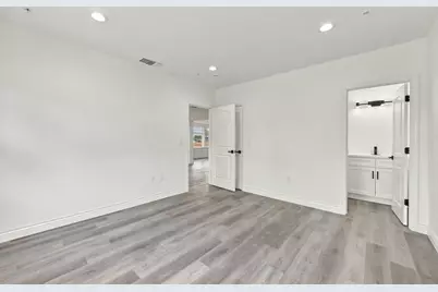 805 5th St, Hollister, CA 95023 - Photo 31