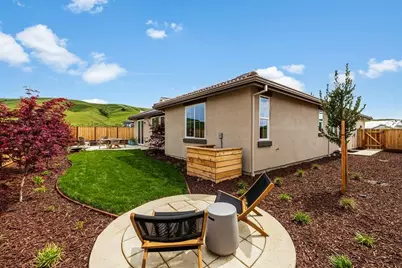 118 Golden Gate Ln, Vacaville, CA 95687 - Photo 29