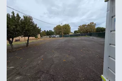 1200 W Olive Ave, Madera, CA 93637 - Photo 7