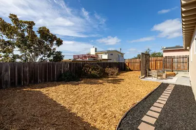 1437 Vallejo St, Seaside, CA 93955 - Photo 11