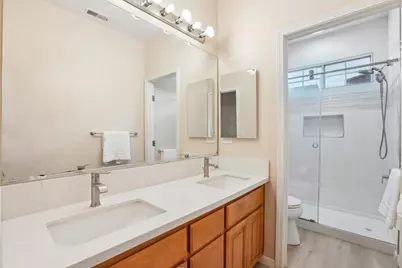 1645 Camarena Pl, San Jose, CA 95121 - Photo 23