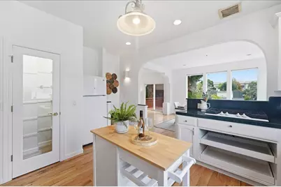 154 Towne Ter, Santa Cruz, CA 95060 - Photo 11